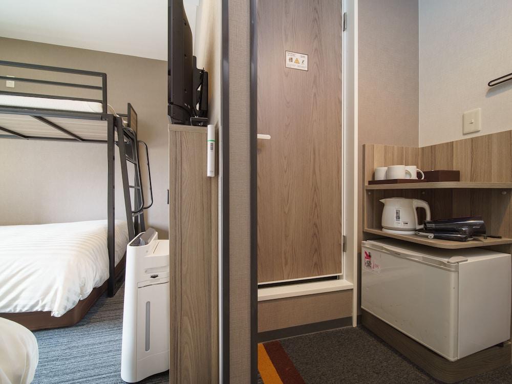 Super Hotel Yokohama Kannai Exteriör bild