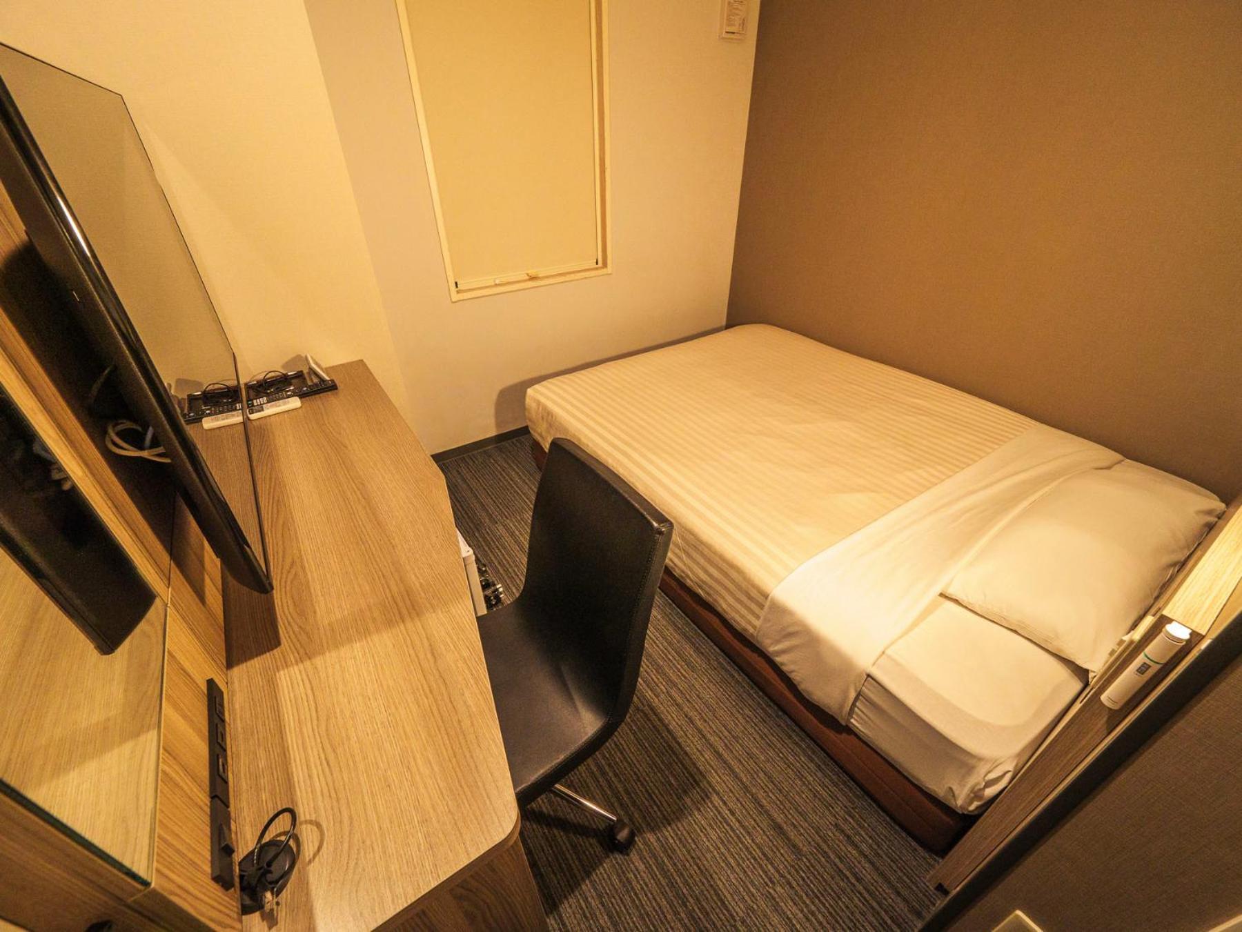 Super Hotel Yokohama Kannai Exteriör bild